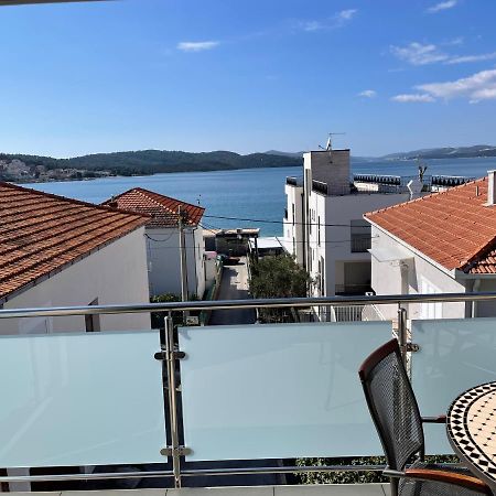Apartments Cavar Trogir Bagian luar foto