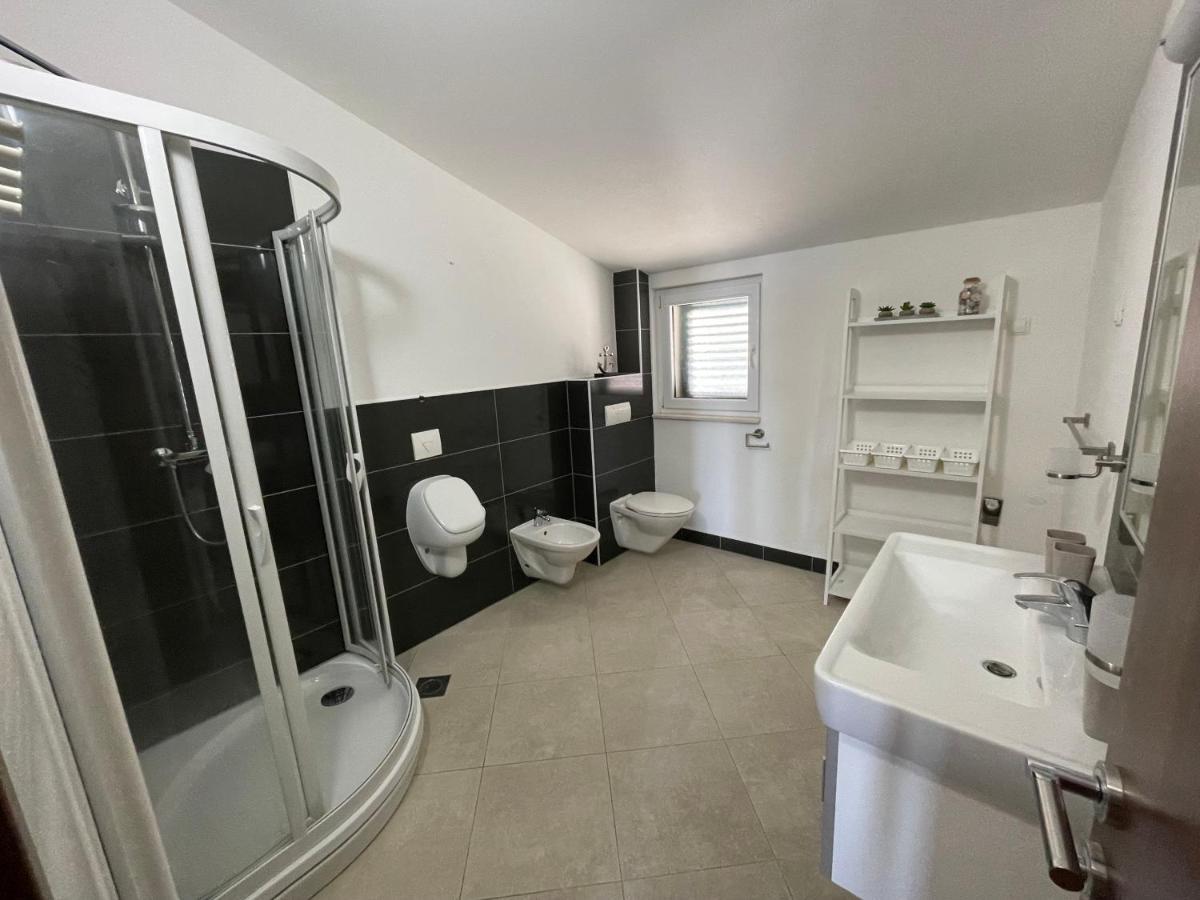 Apartments Cavar Trogir Bagian luar foto