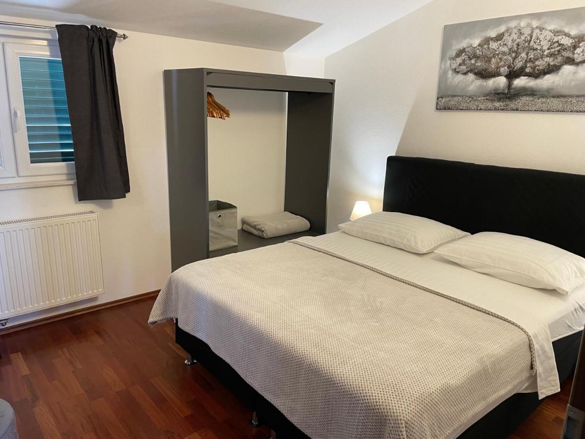 Apartments Cavar Trogir Bagian luar foto