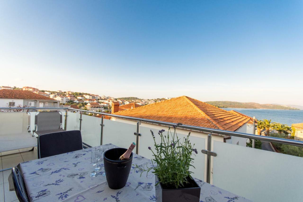 Apartments Cavar Trogir Bagian luar foto