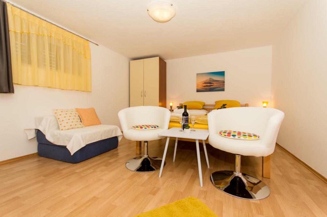 Apartments Cavar Trogir Bagian luar foto