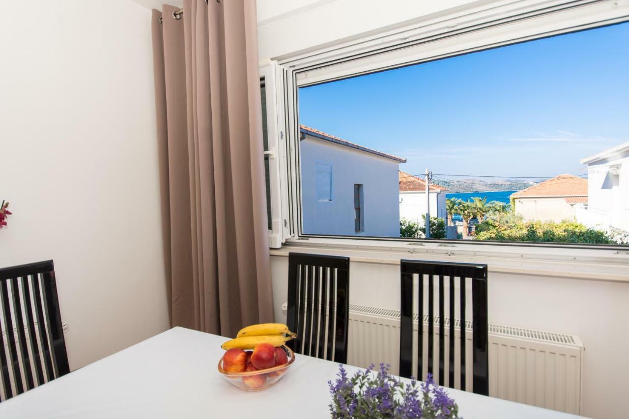 Apartments Cavar Trogir Bagian luar foto